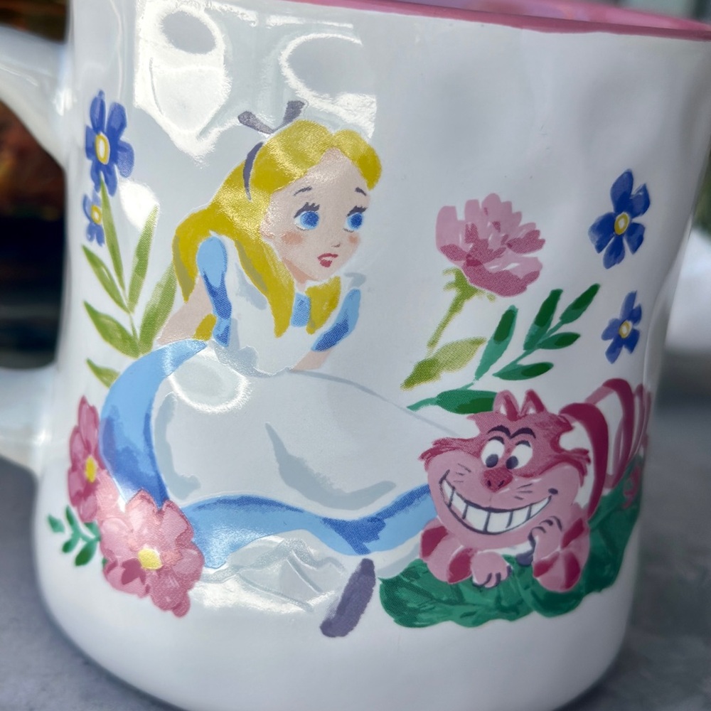 Disney Alice in Wonderland coffee mug